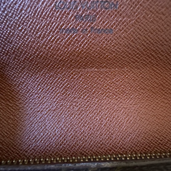 LV Monogram Women Long Wallet - Picture 7 of 16